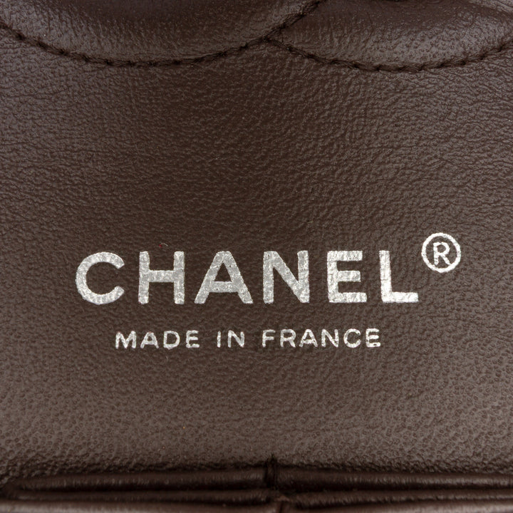 Chanel Medium Classic Cuir verni Double rabat Marron – GABY PARIS Authentique