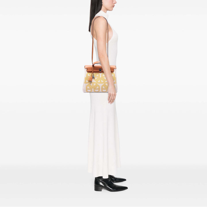 H Plume Circuit 24 Herbag Zippé 31 Beige
