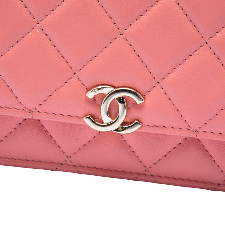 Chanel Mini Rectangular Cuir d’agneau Paris Le19M Charming anse supérieure à rabat