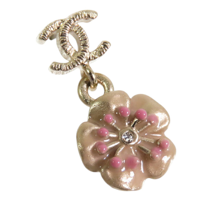 Chanel plaqué Enamel et Rhinestone CC Flower pendantes fermoir poussette Boucle d’oreilles