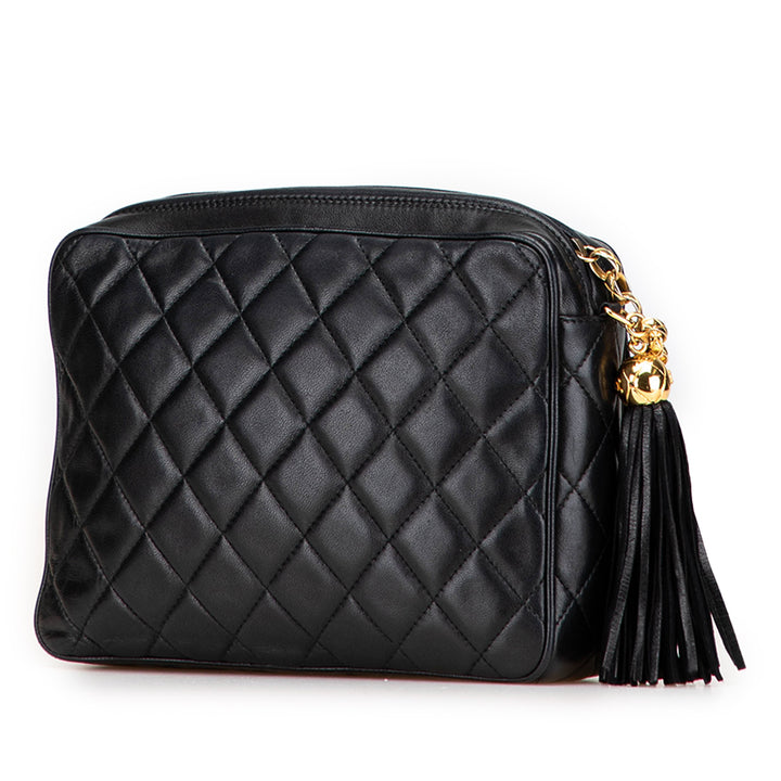 Chanel CC Quilted Cuir d’agneau Tassel Sac caméra Noir