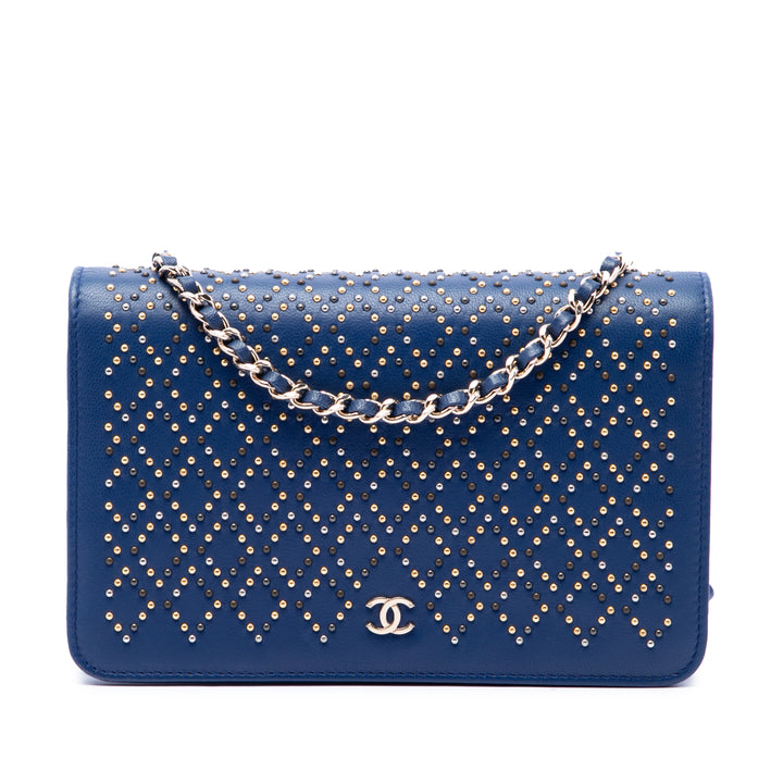 Chanel CC clouté Wallet on Chain Cuir d'agneau Bleu – vue principale – GABY PARIS
