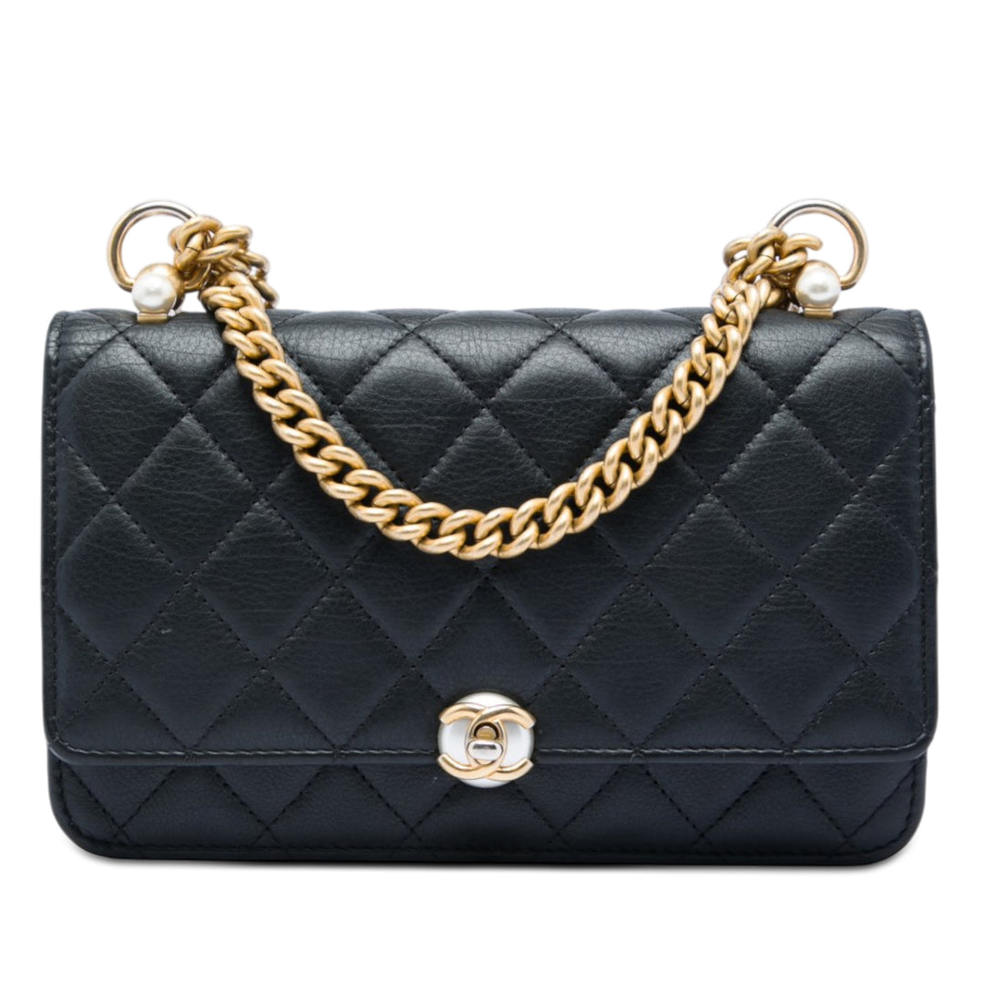 Chanel CC Matelassé Cuir d’agneau Perle Wallet on Chain