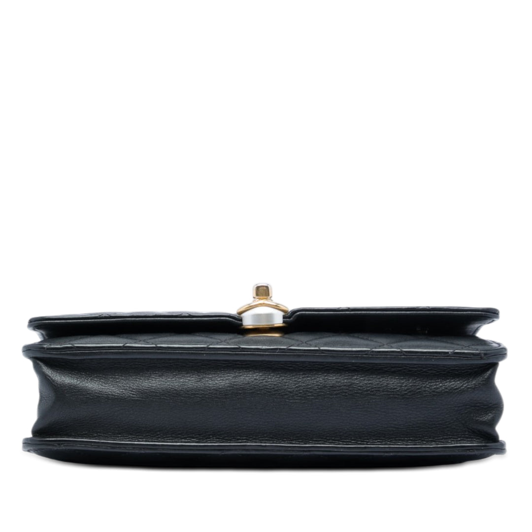 Chanel CC Matelassé Cuir d’agneau Perle Wallet on Chain