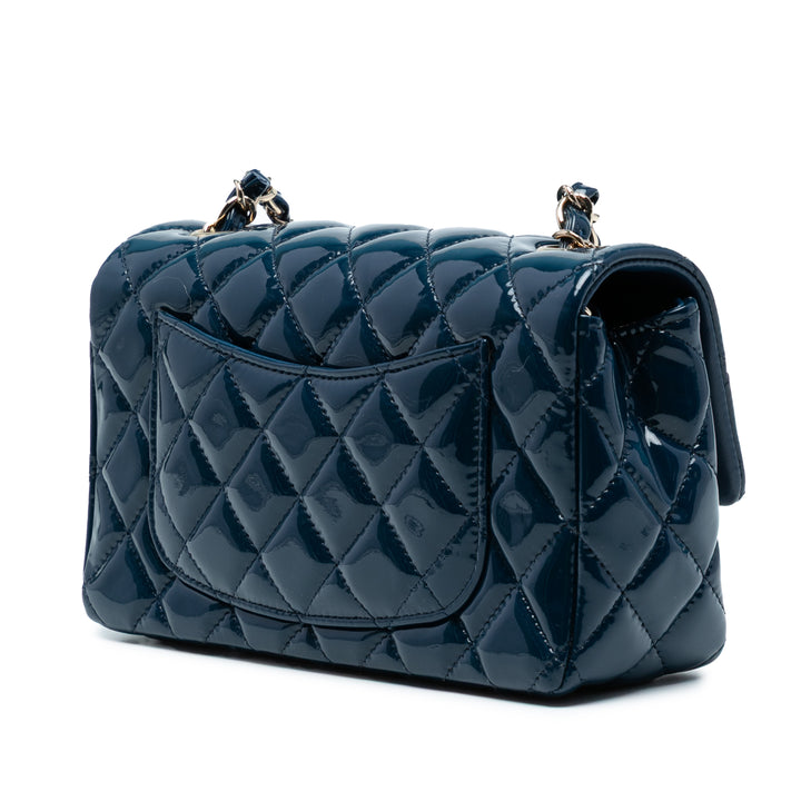 Chanel Mini Rectangular Classic Cuir verni Simple rabat Bleu