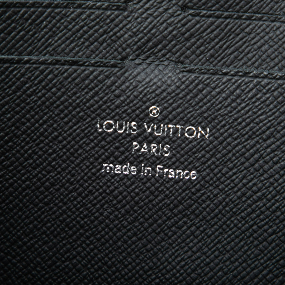 Louis Vuitton Damier Graphite Pixel Pochette Voyage MM