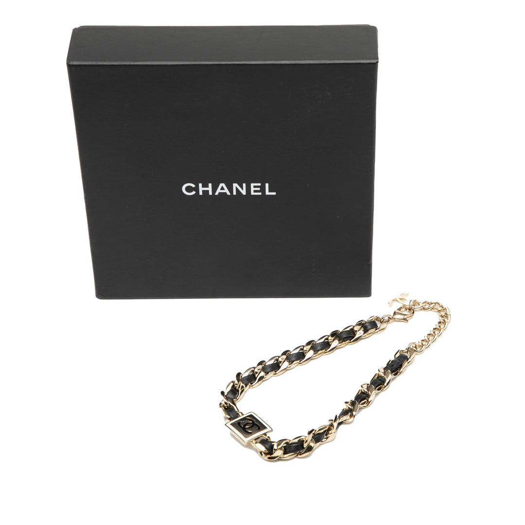 Chanel Cuir d’agneau et plaqué Émail CC Square Choker Collier
