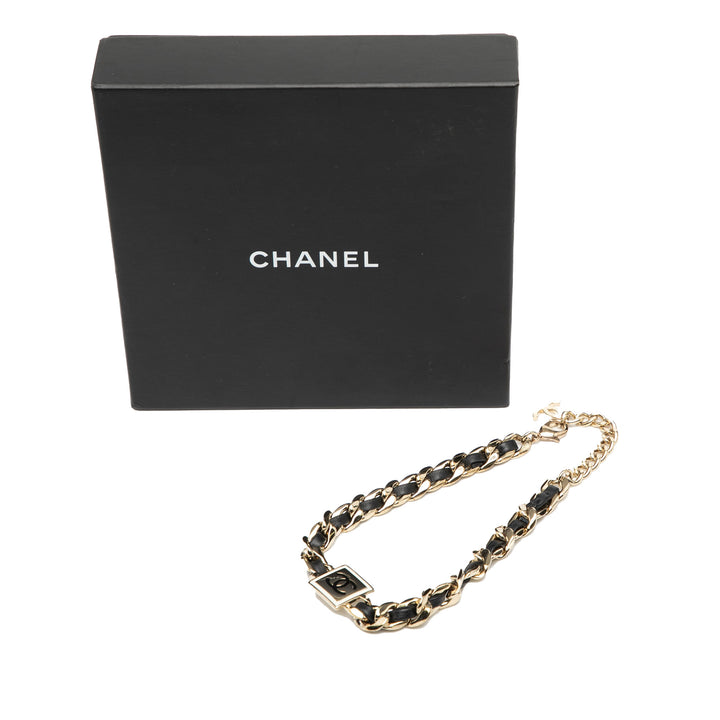 Chanel Cuir d’agneau et plaqué Émail CC Square Choker Collier