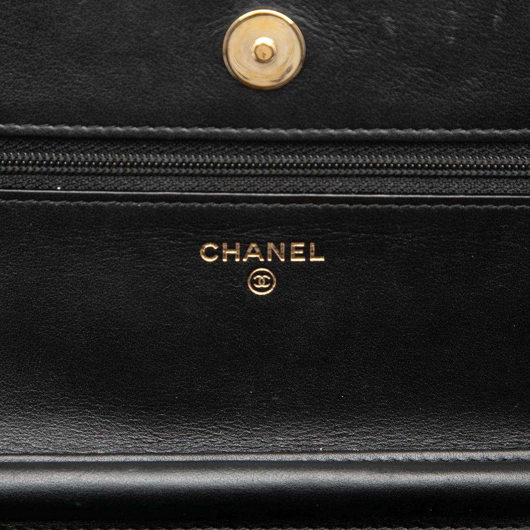 Chanel Caviar CC Filigree Wallet on Chain