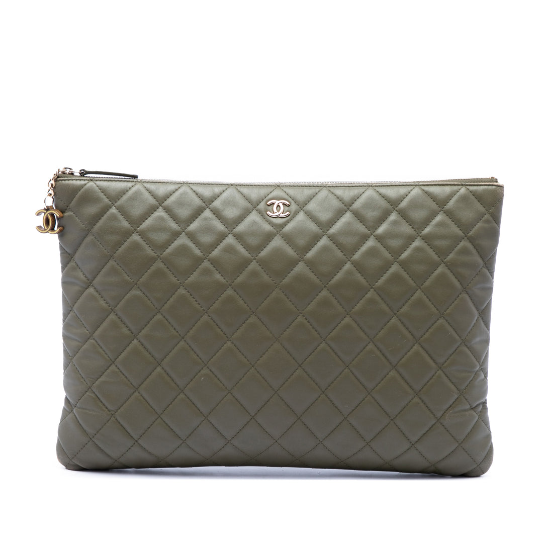 Chanel Matelassé Cuba La Habana O Étui Pochette Grand Cuir d'agneau Vert