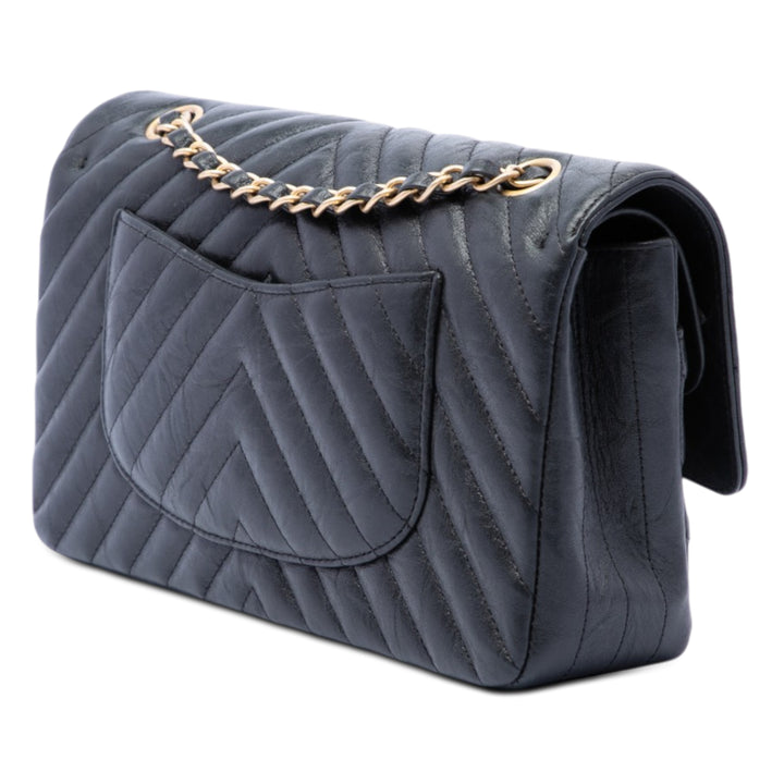 Chanel Classic Chevron Froissé Double rabat Moyen Cuir de veau