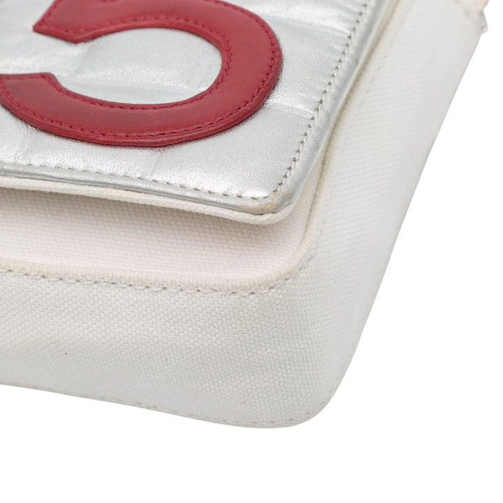 Chanel CC Toile and Métallisé Cuir d’agneau No. 5 Chain Flap Blanc