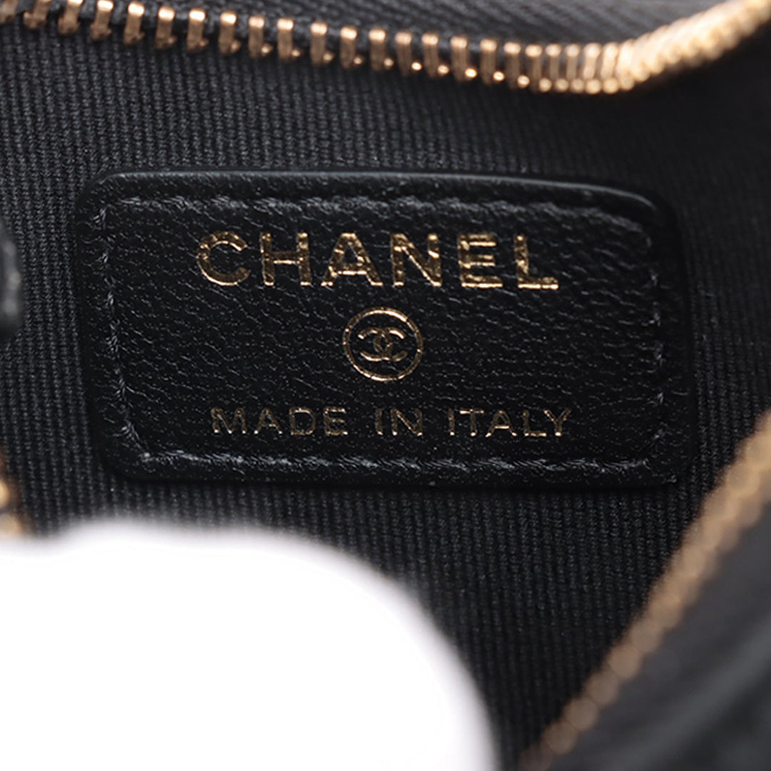 Chanel Mini Matelassé Cuir d’agneau Sac rond à chaîne Hook Hobo