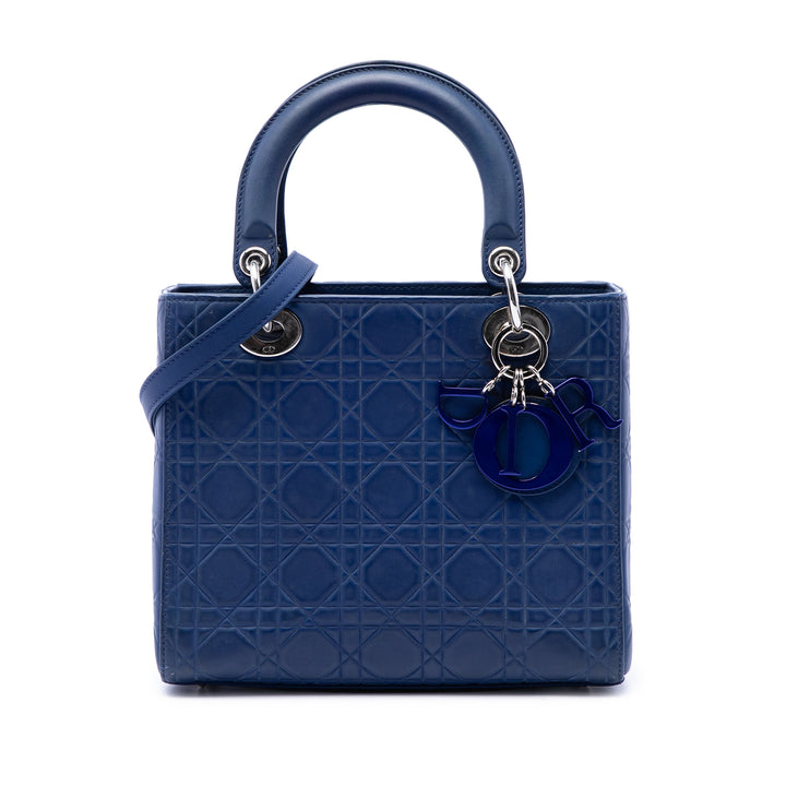 Dior Sac à main Lady Dior Ultra Matte embossé Cannage Moyen Cuir de veau Bleu – vue principale – GABY PARIS
