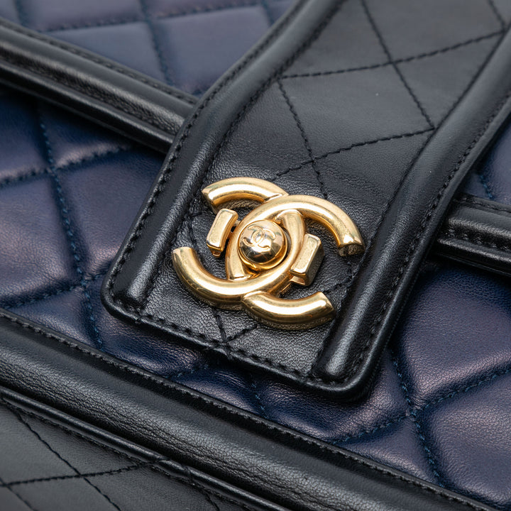 Chanel Medium Bicolor Quilted Cuir d’agneau Elegant CC Flap Bleu – GABY PARIS Authentique