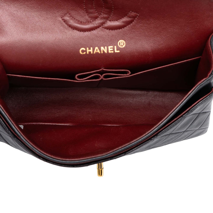 Chanel Sac porté épaule Classic Double rabat Petit Cuir d'agneau Noir – vue 4 – GABY PARIS