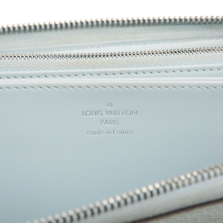 Louis Vuitton Monogram Mahina Zippy Portefeuille