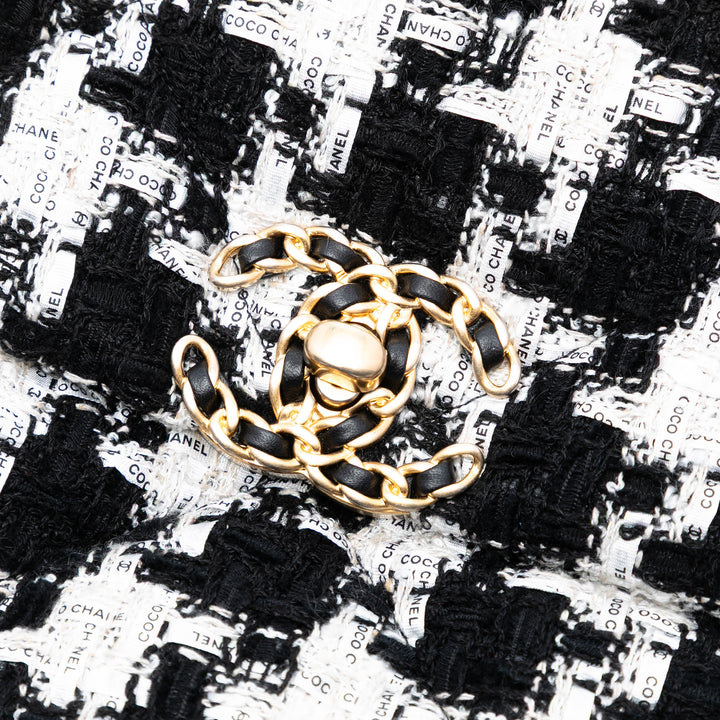 Chanel Large Houndstooth Tweed 19 à rabat