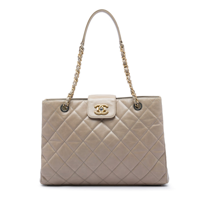 Chanel Matelassé Glazed Cuir de veau Daily Walk Cabas