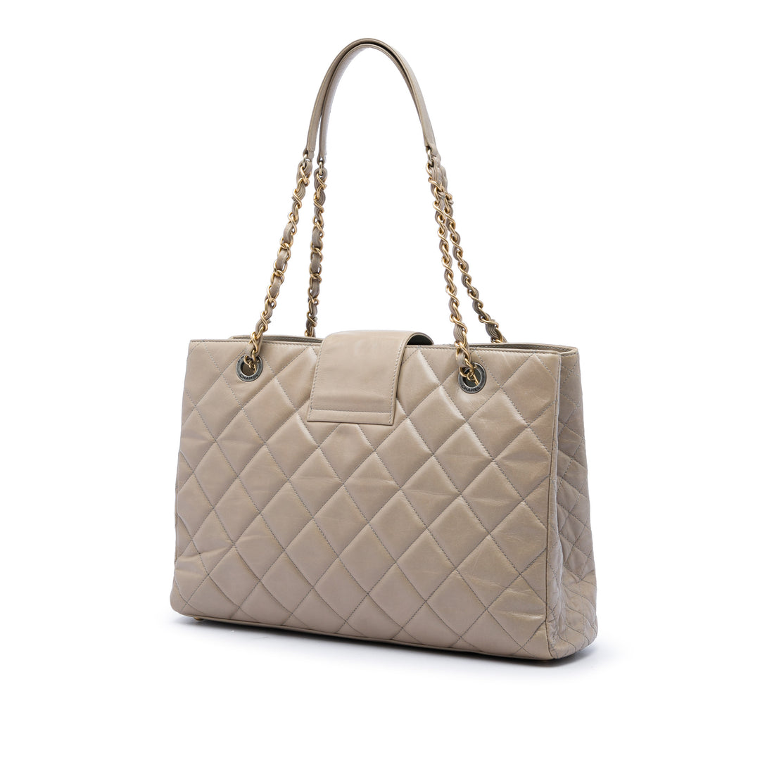 Chanel Matelassé Glazed Cuir de veau Daily Walk Cabas