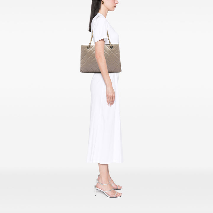 Chanel Matelassé Glazed Cuir de veau Daily Walk Cabas