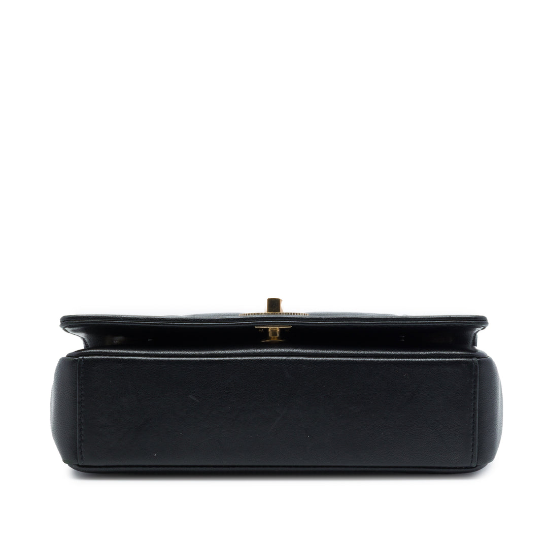 Chanel Mini Matelassé Chevron Sheepskin Mademoiselle Vintage à rabat
