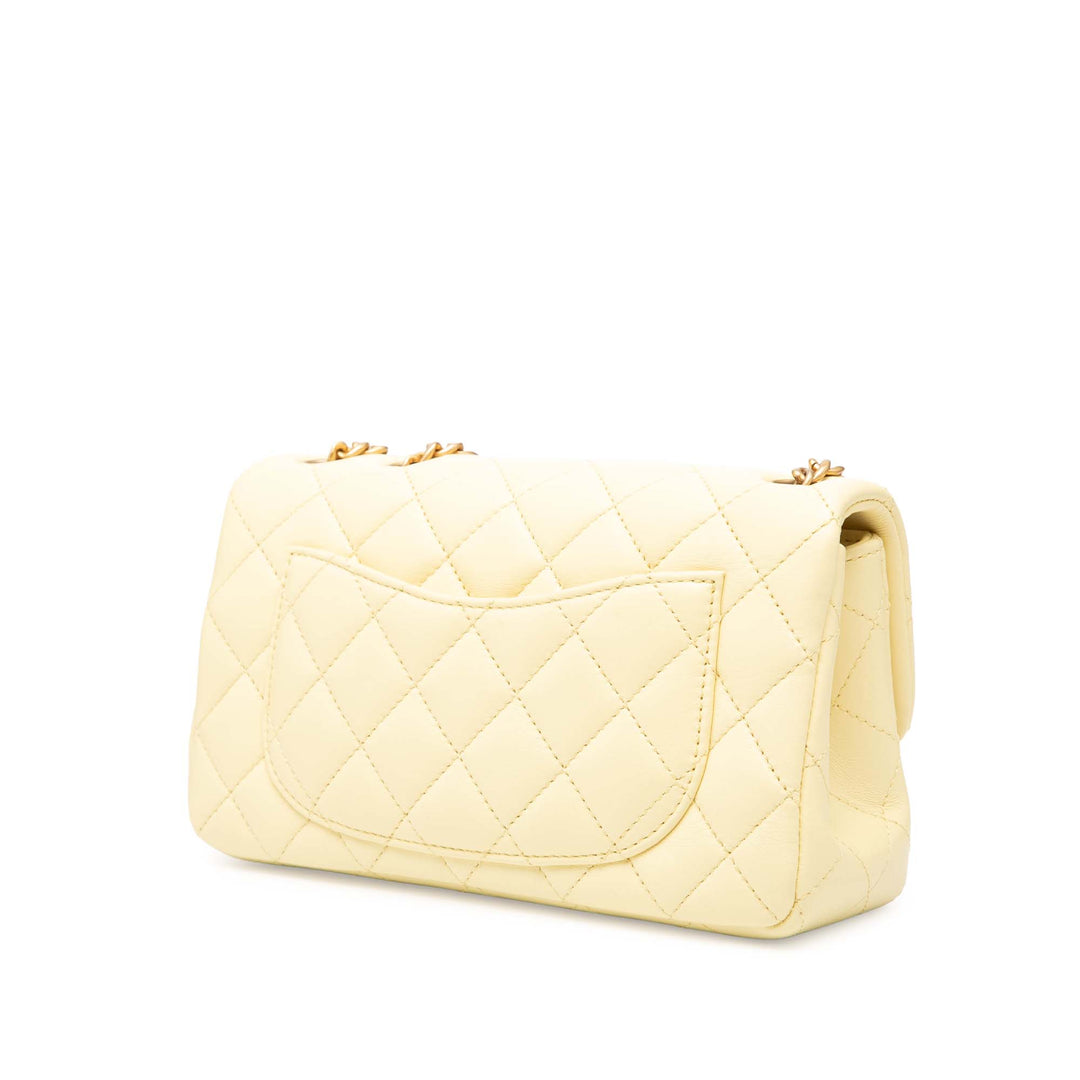 Chanel Mini Rectangular Classic Cuir d’agneau Sweet Camellia Flap Jaune – GABY PARIS Authentique