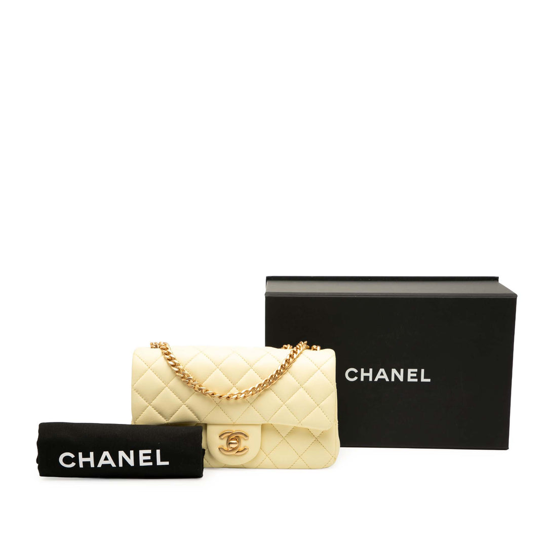 Chanel Mini Rectangular Classic Cuir d’agneau Sweet Camellia Flap Jaune – GABY PARIS Authentique