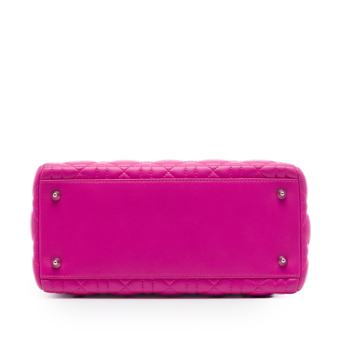 Lady Dior Cannage Moyen Cuir d'agneau Rose