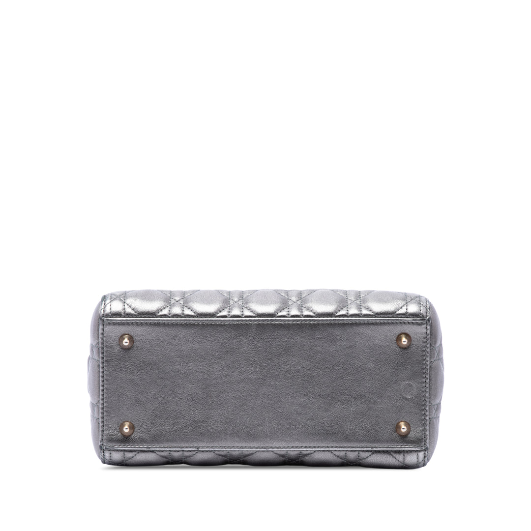 Lady Dior Métallisé Cannage Moyen Cuir d'agneau Argenté