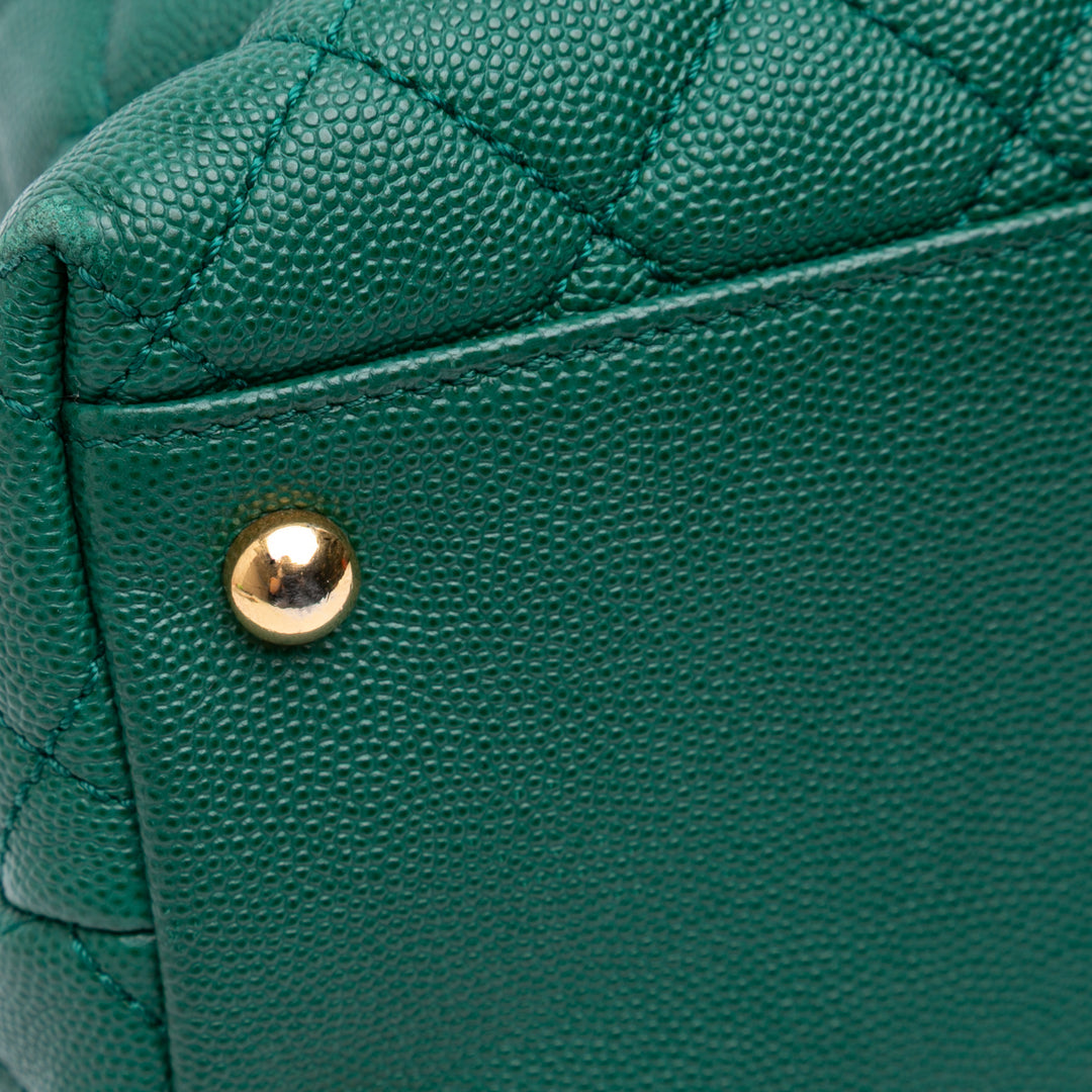 Chanel Medium Quilted Caviar Coco Top Handle Bag Vert – GABY PARIS Authentique