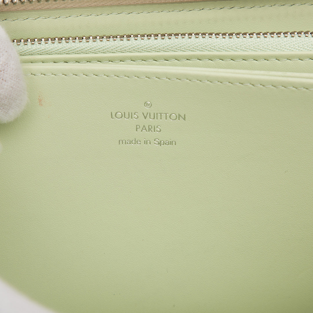 Louis Vuitton Monogram Mahina Reverse Zippy Portefeuille
