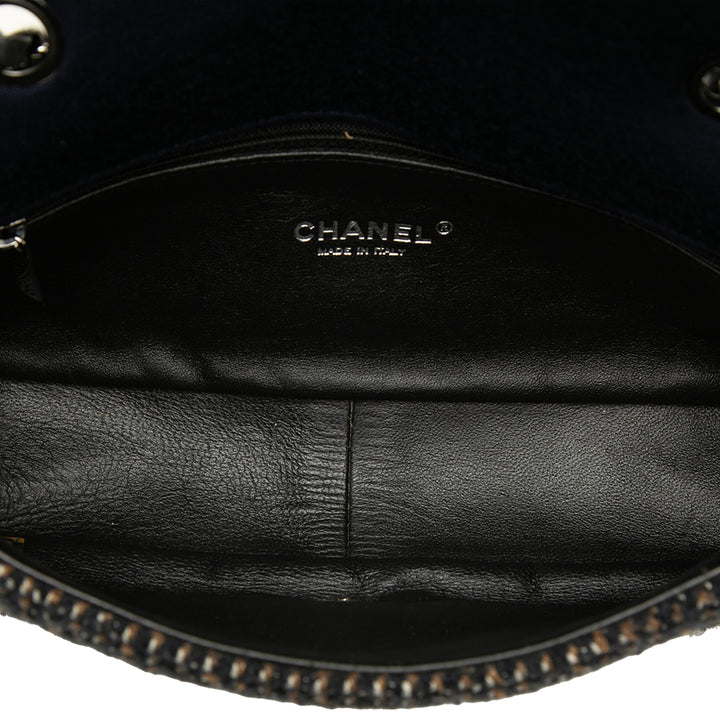 Chanel Sac porté épaule Matelassé Jersey et Chaîne à rabat Tweed Petit Bleu – vue 4 – GABY PARIS