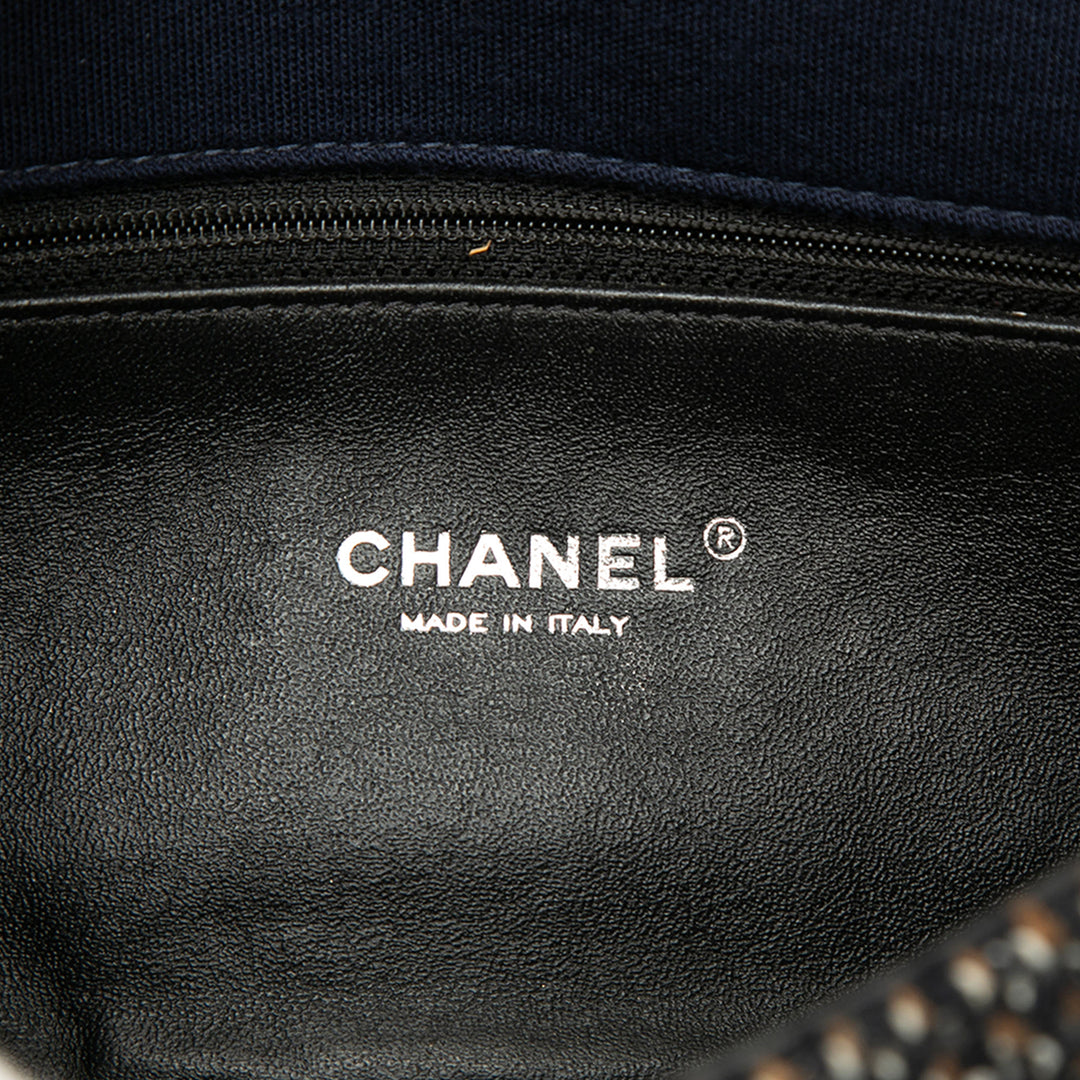 Chanel Sac porté épaule Matelassé Jersey et Chaîne à rabat Tweed Petit Bleu – vue 5 – GABY PARIS