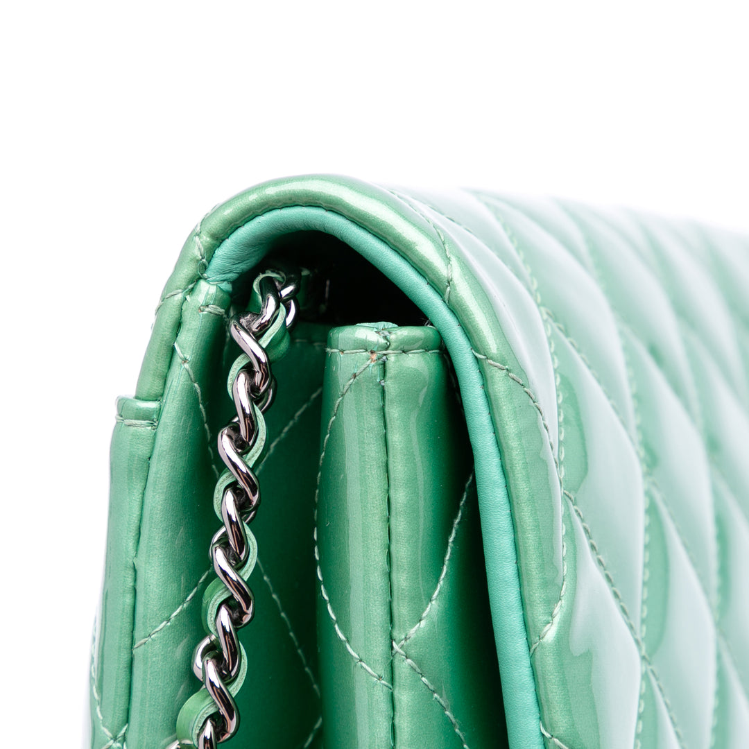 Quilted Patent New Clutch on Chain Green - Gaby Paris