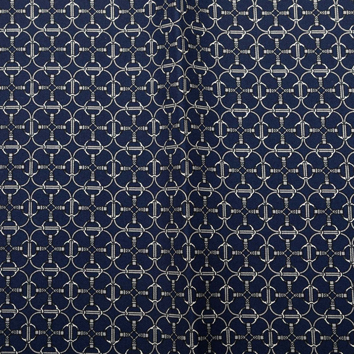 Hermès Geometric Fringe Shawl 140 Bleu – vue 5 – GABY PARIS