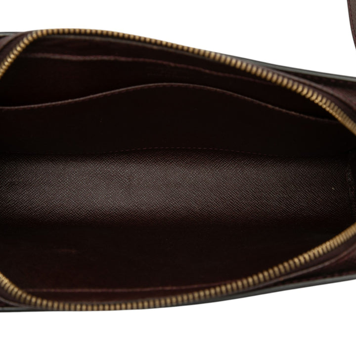 Louis Vuitton Taiga Baikal Cuir