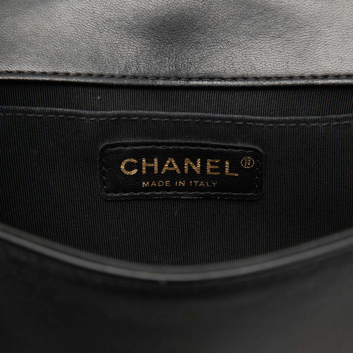 Chanel Chevron Boy à rabat Petit Cuir d'agneau