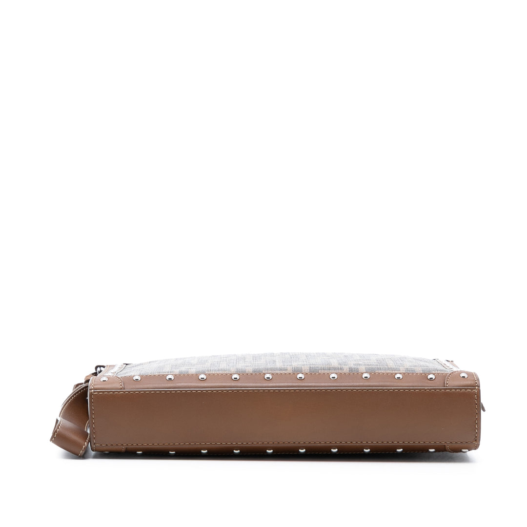 Fendi clouté Cuir à finitions Zucca Coated Toile Pochette