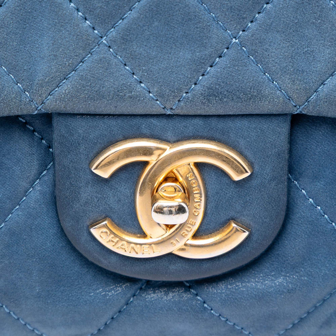 Chanel Matelassé Irisé Chic Quilt Accordion à rabat Moyen Cuir de veau