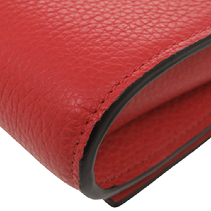 Christian Louboutin Sac bandoulière grainé By My Side Wallet on Chain Cuir de veau grainé Rouge – vue 13 – GABY PARIS