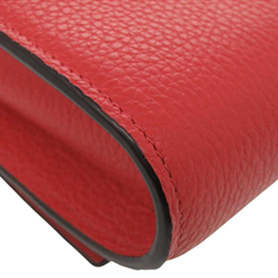 Christian Louboutin Sac bandoulière grainé By My Side Wallet on Chain Cuir de veau grainé Rouge – vue 14 – GABY PARIS