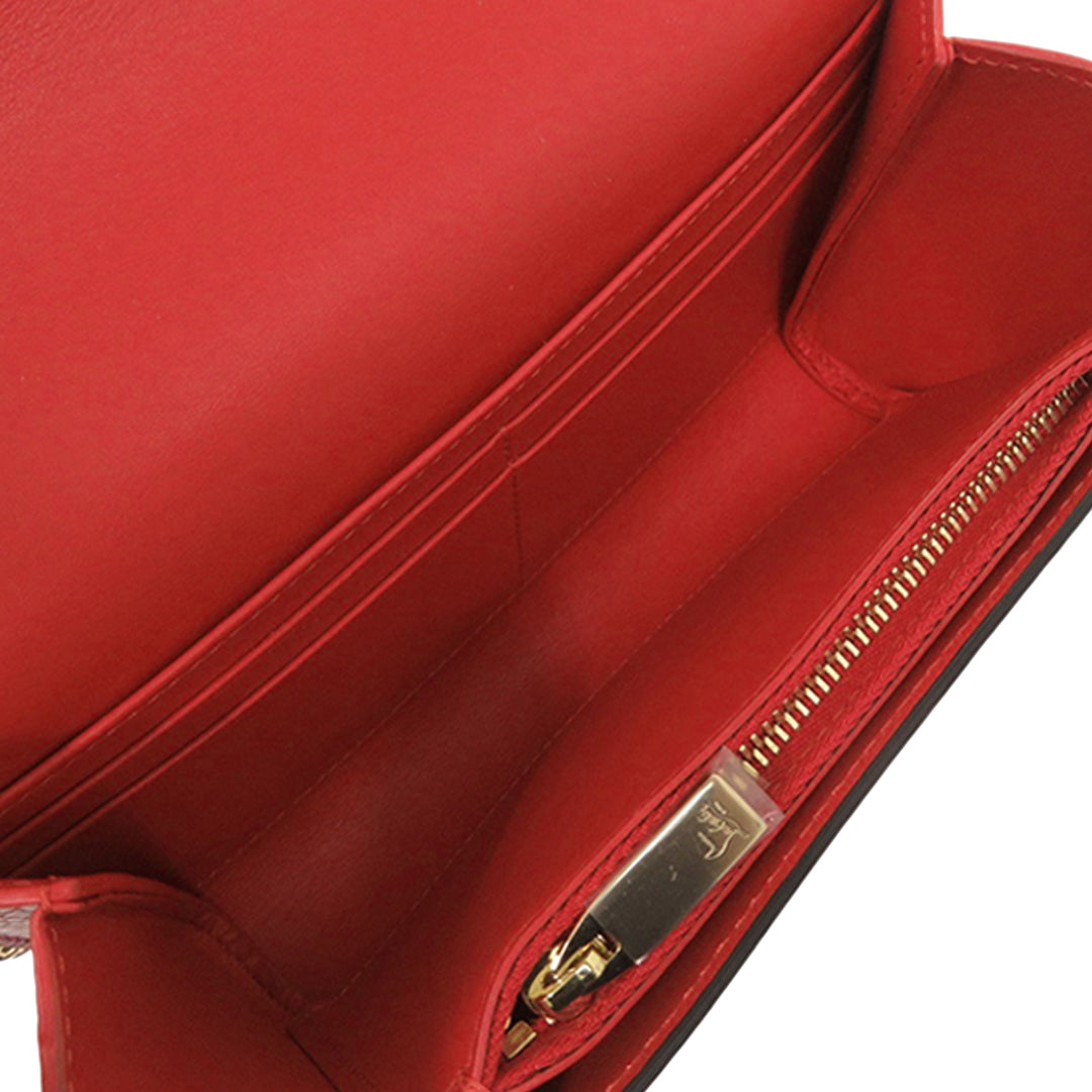 Christian Louboutin Sac bandoulière grainé By My Side Wallet on Chain Cuir de veau grainé Rouge – vue 5 – GABY PARIS
