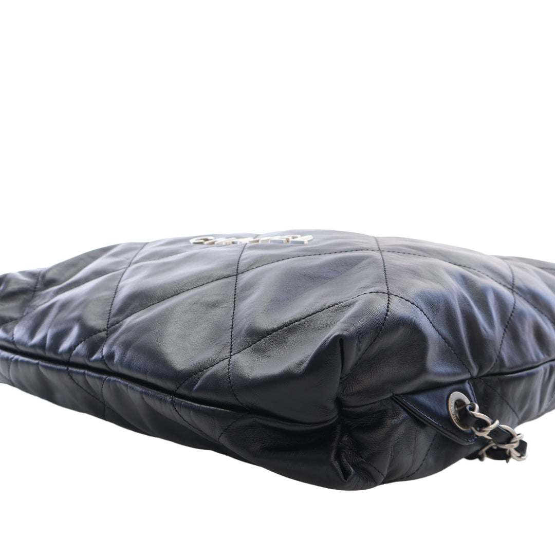 Chanel Large Matelassé brillant Cuir de veau 22 Sac à dos