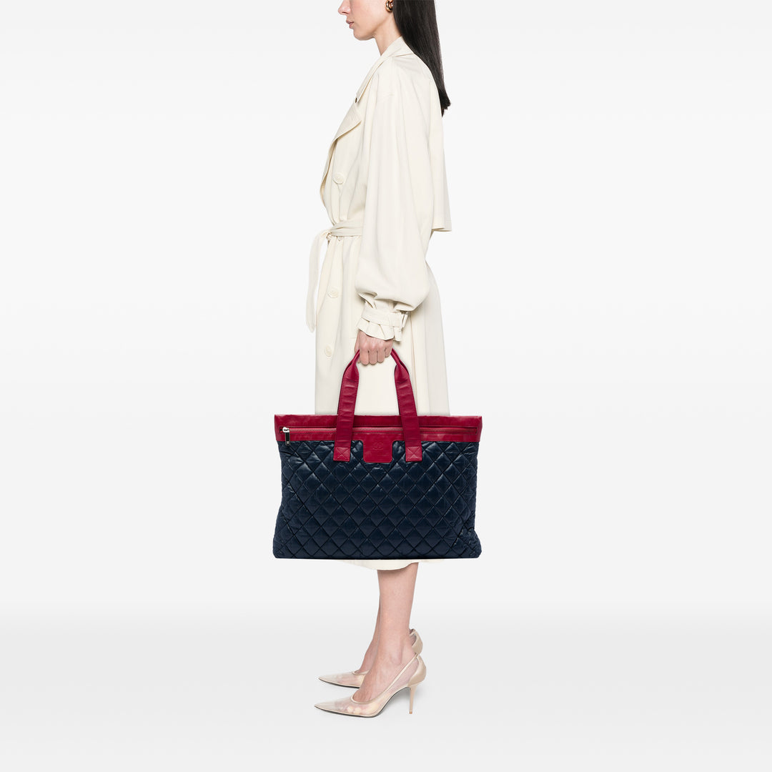 Chanel Bicolore Matelassé et Coco Cocoon Plat Cabas Grand Bleu