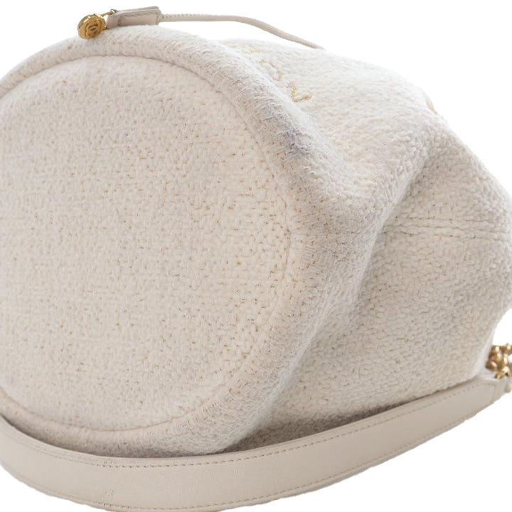 Chanel Small Tweed Deauville Drawstring Bucket Bag Blanc – GABY PARIS Authentique
