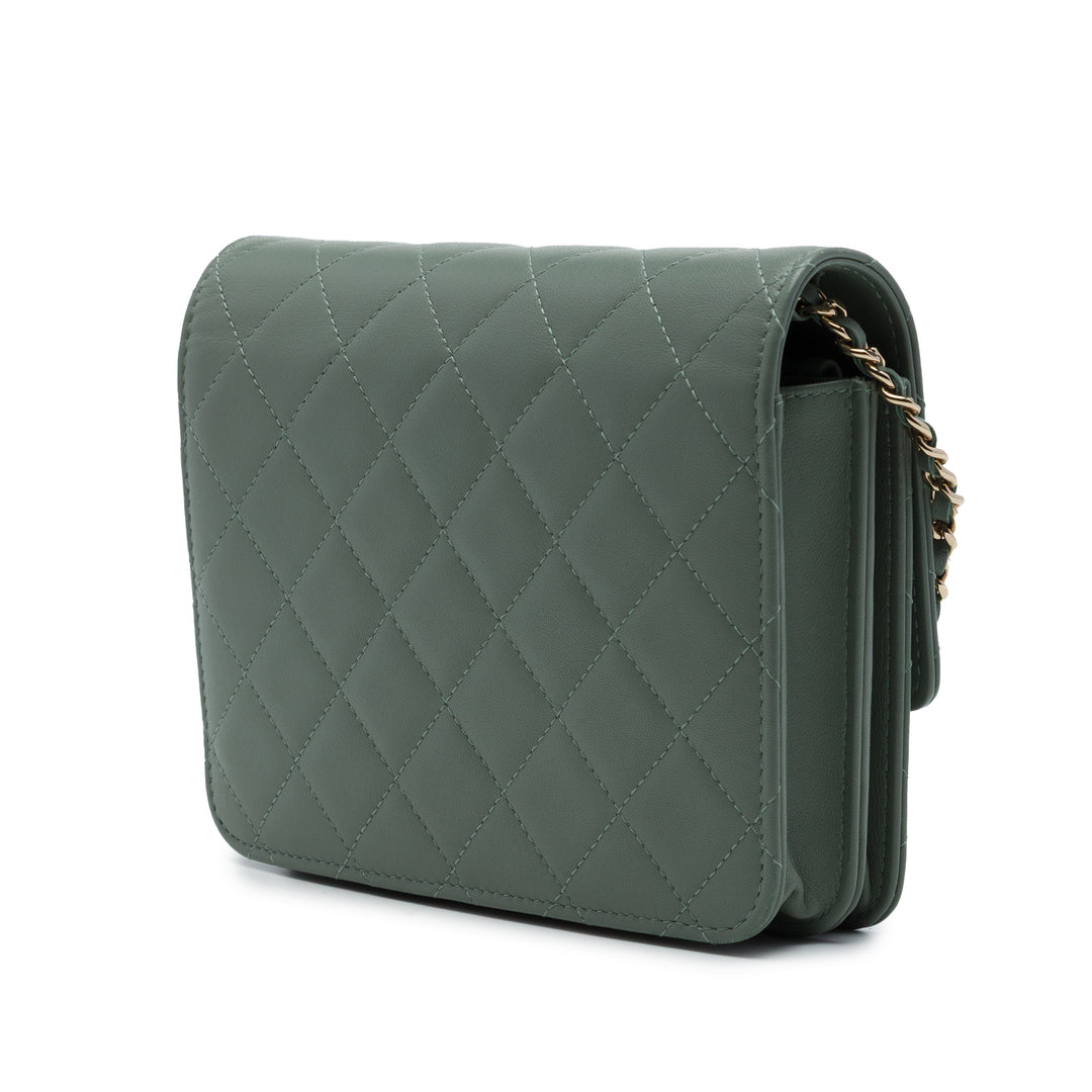 Chanel CC Carré Matelassé Wallet on Chain Cuir d'agneau Vert