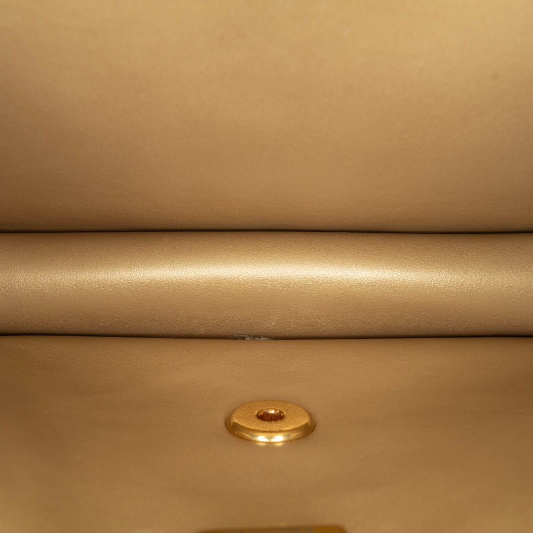 Chanel Matelassé Cuir d’agneau Octagonal Buckle Sac porté croisé