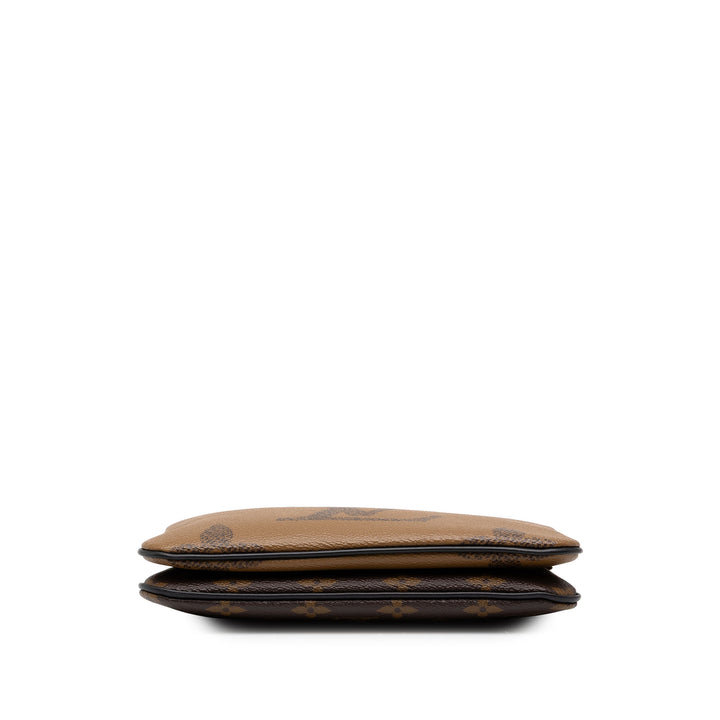 Louis Vuitton Pochette Giant Reverse Double Zippé Monogram Marron – vue 3 – GABY PARIS