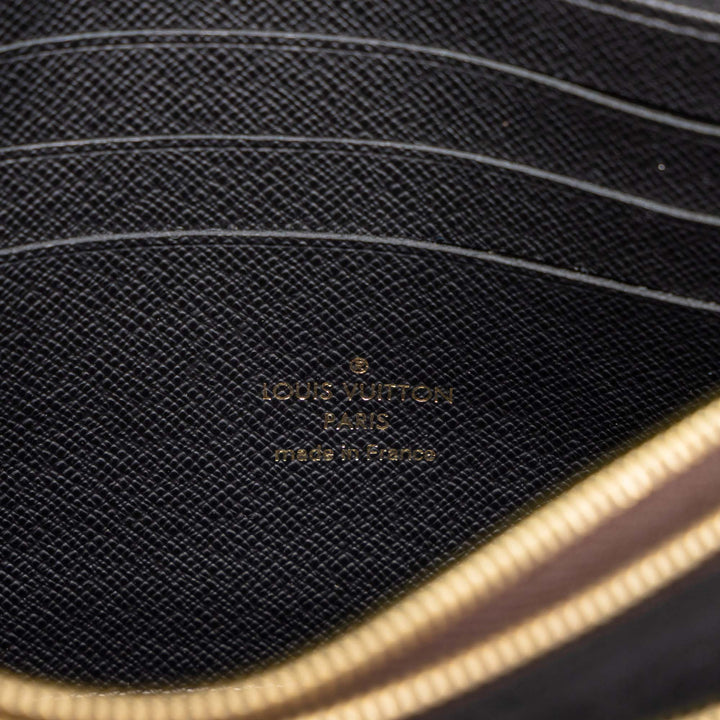 Louis Vuitton Pochette Giant Reverse Double Zippé Monogram Marron – vue 5 – GABY PARIS